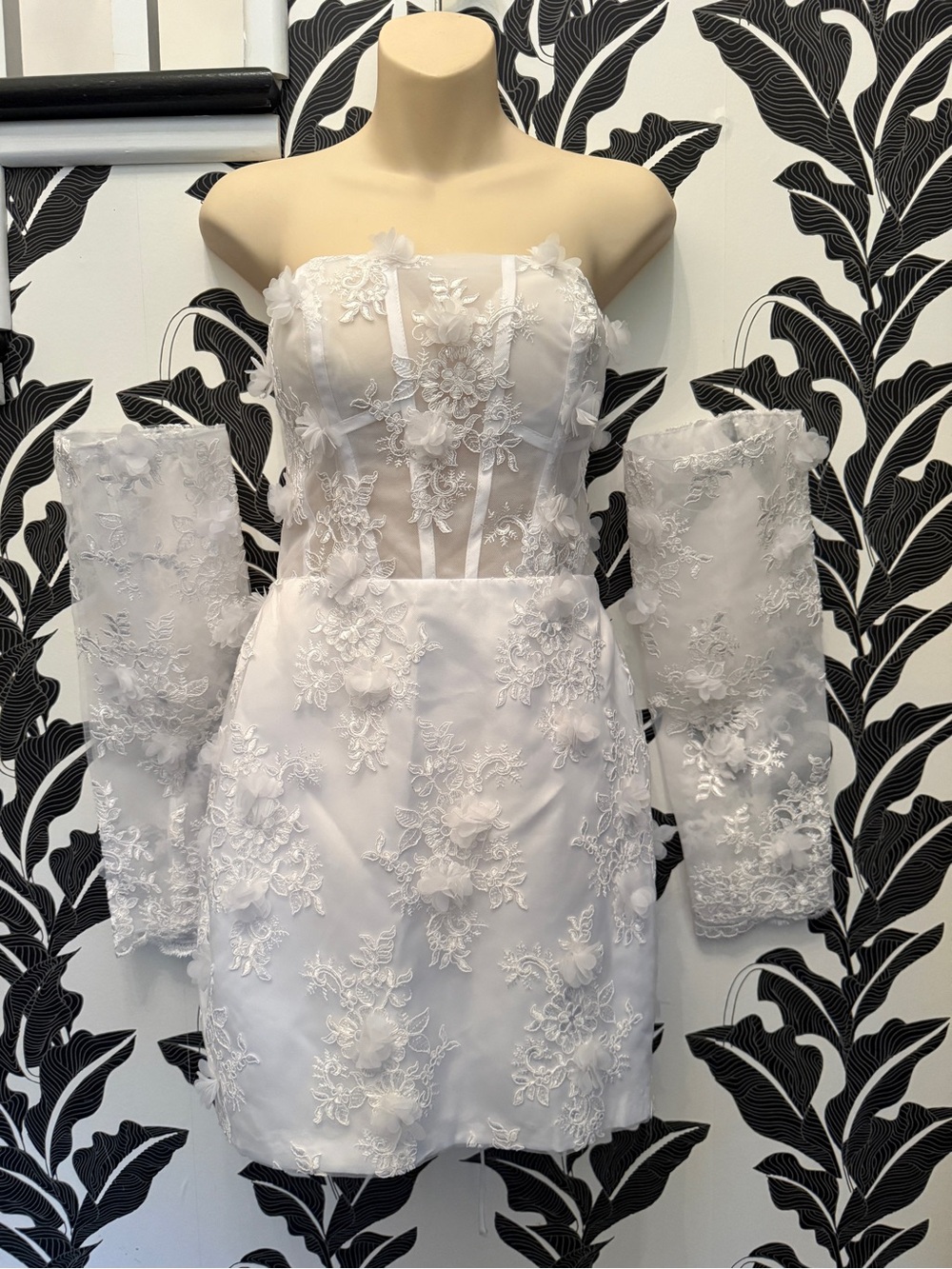 White Bridal Mini Dress Corset 3D Floral Sleeves Size 6